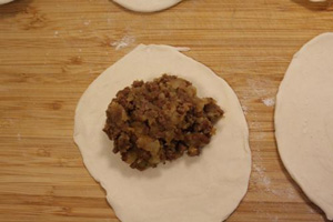 コロッケの具材でコーニッシュパスティ 作ってみました Onlineジャーニー