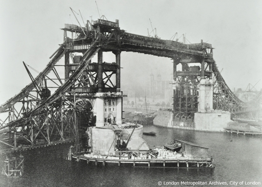 Tower Bridge - 1892 - - Onlineジャーニー
