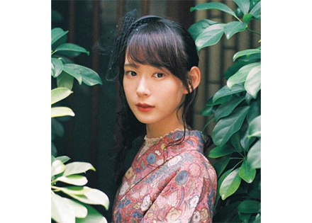 穂志もえか