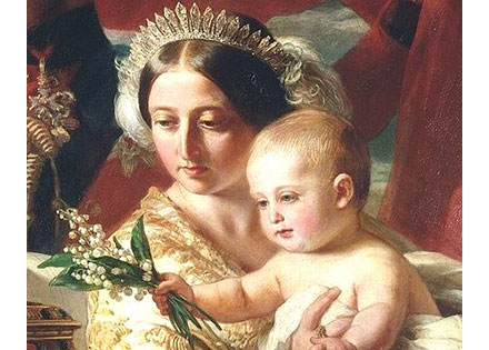 アーサー王子を抱くヴィクトリア女王