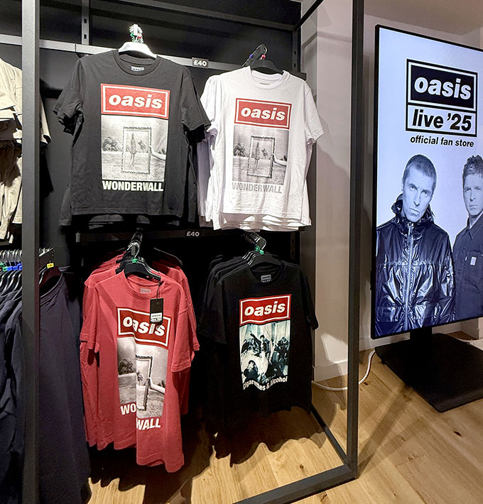 16年ぶり再結成 OASISファンストア in London - Onlineジャーニー